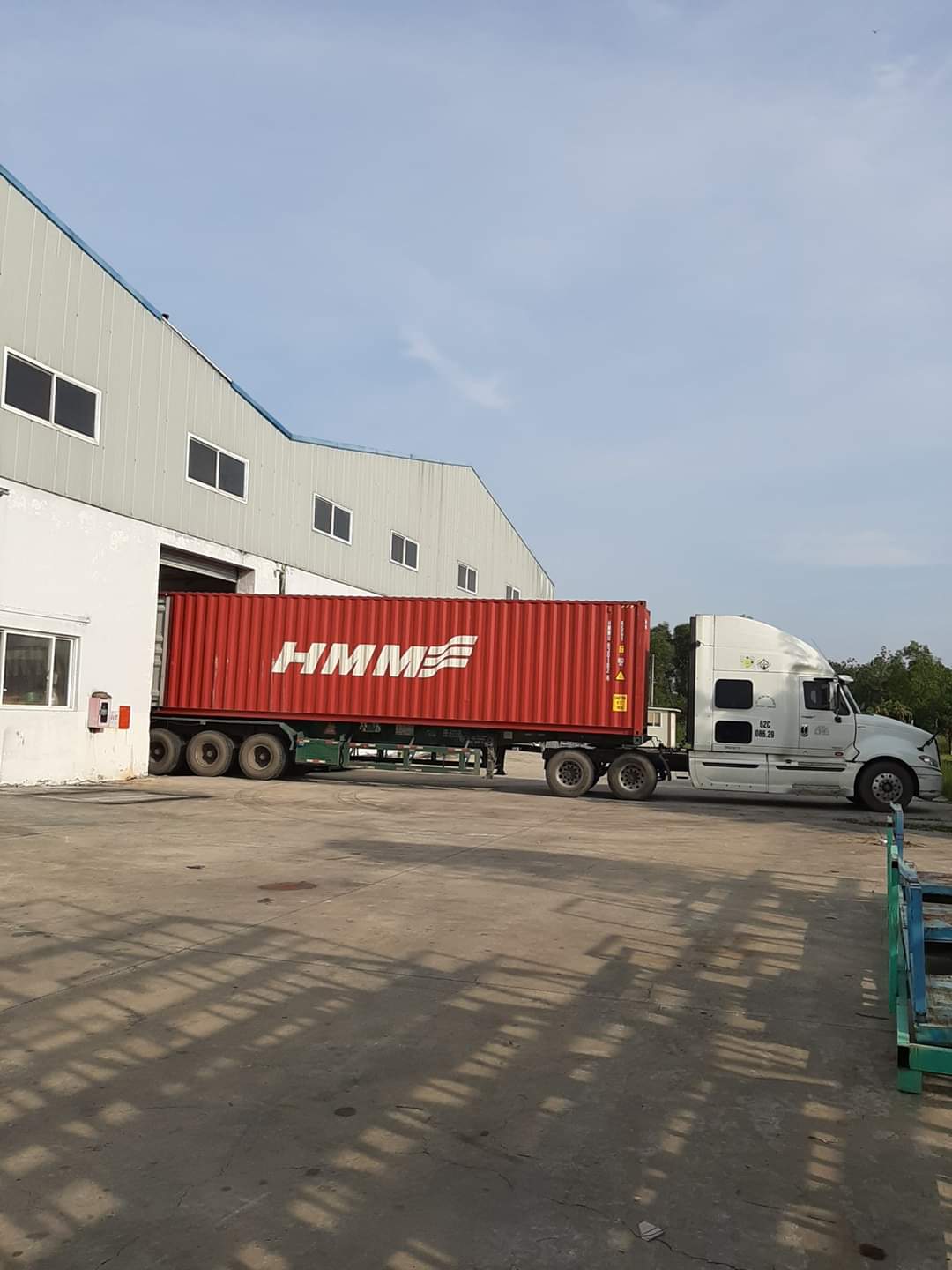 Xưởng cửa nhựa ABS