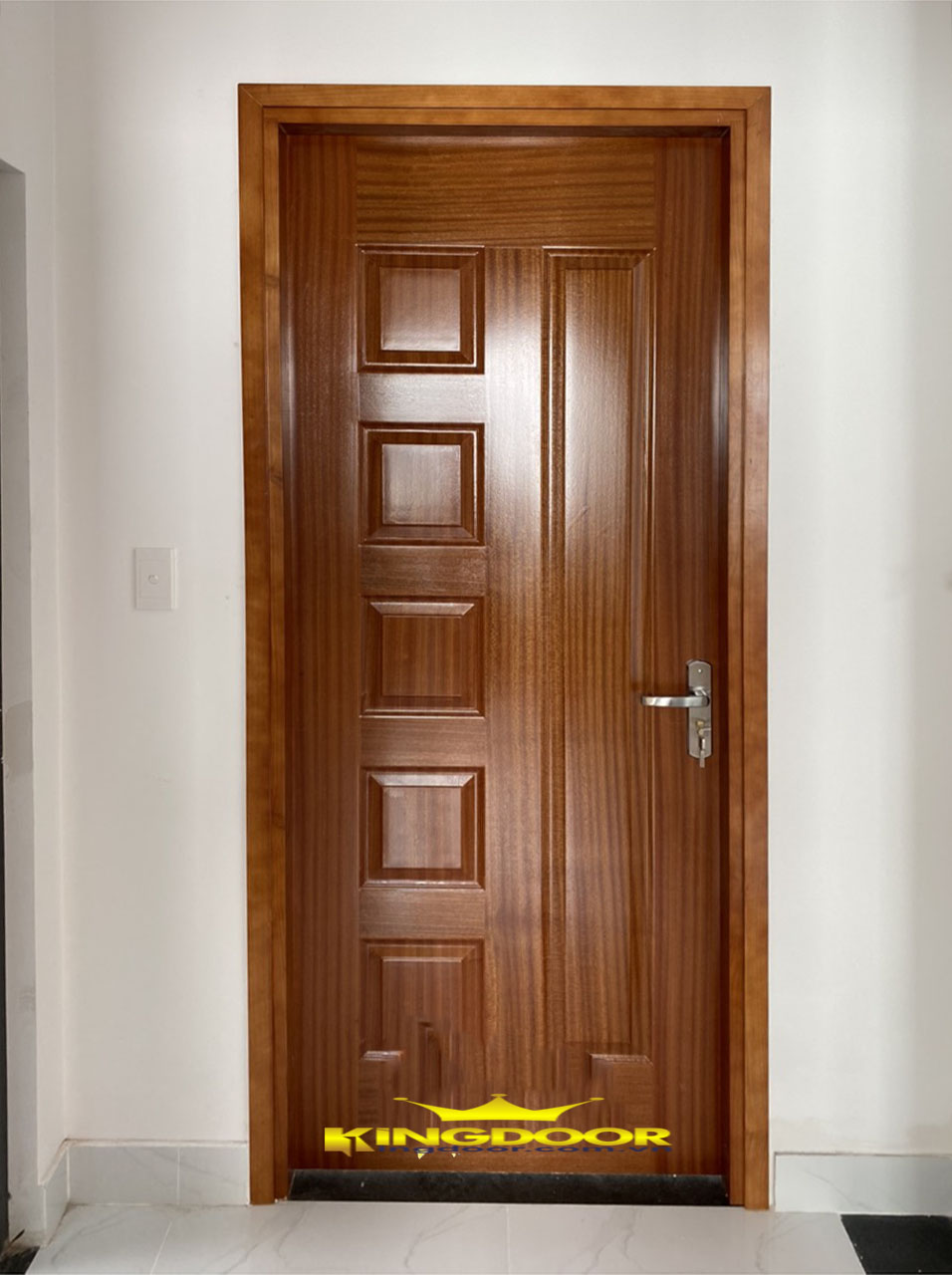 Cửa gỗ HDF Veneer tại Bình Định