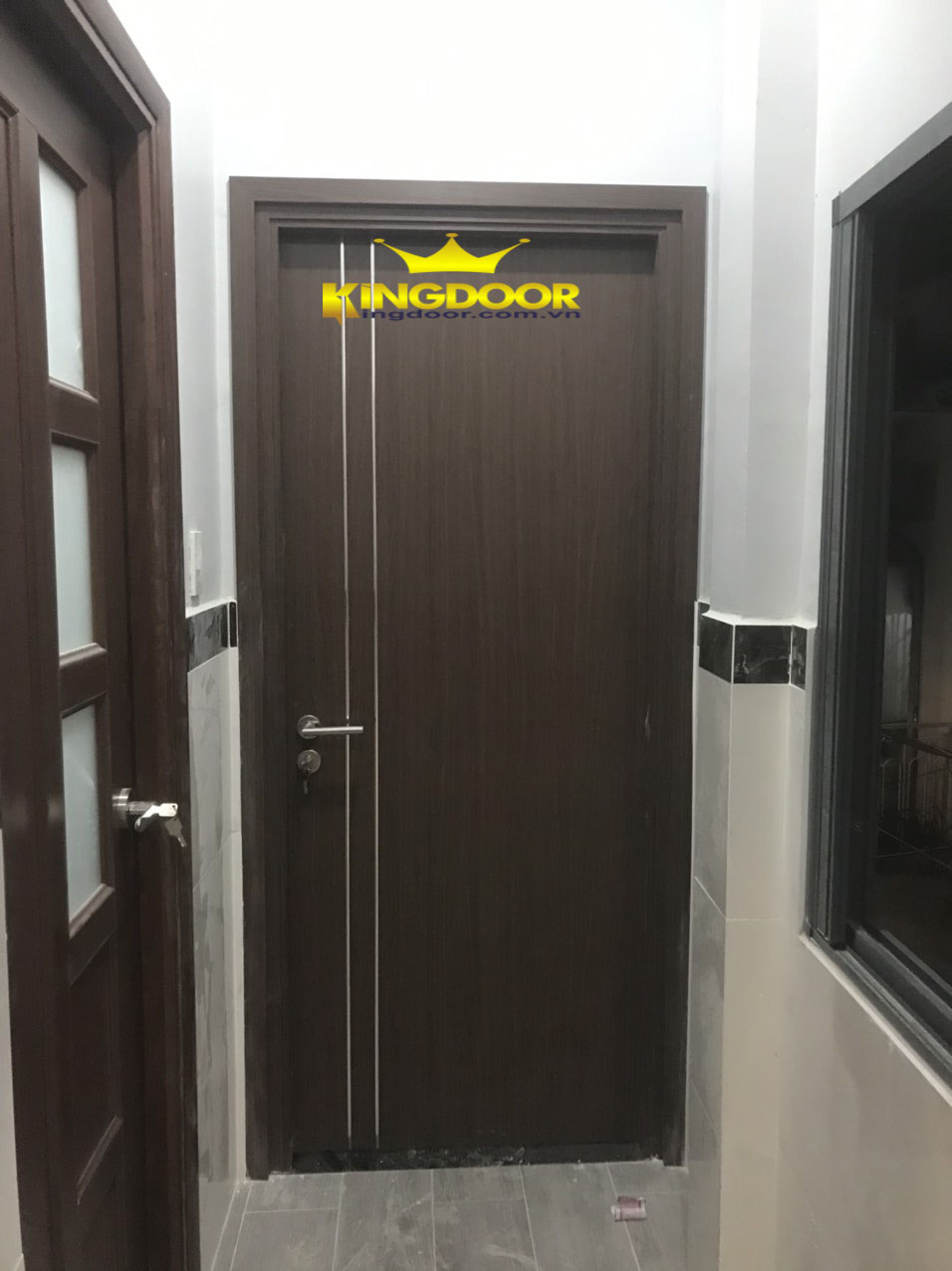 Nội, ngoại thất: So sánh cửa nhựa composite và cửa nhựa ABS Hàn Quốc Z3732875116360_6aa0ccf4f194aea3f0b3d6494ff3cbae