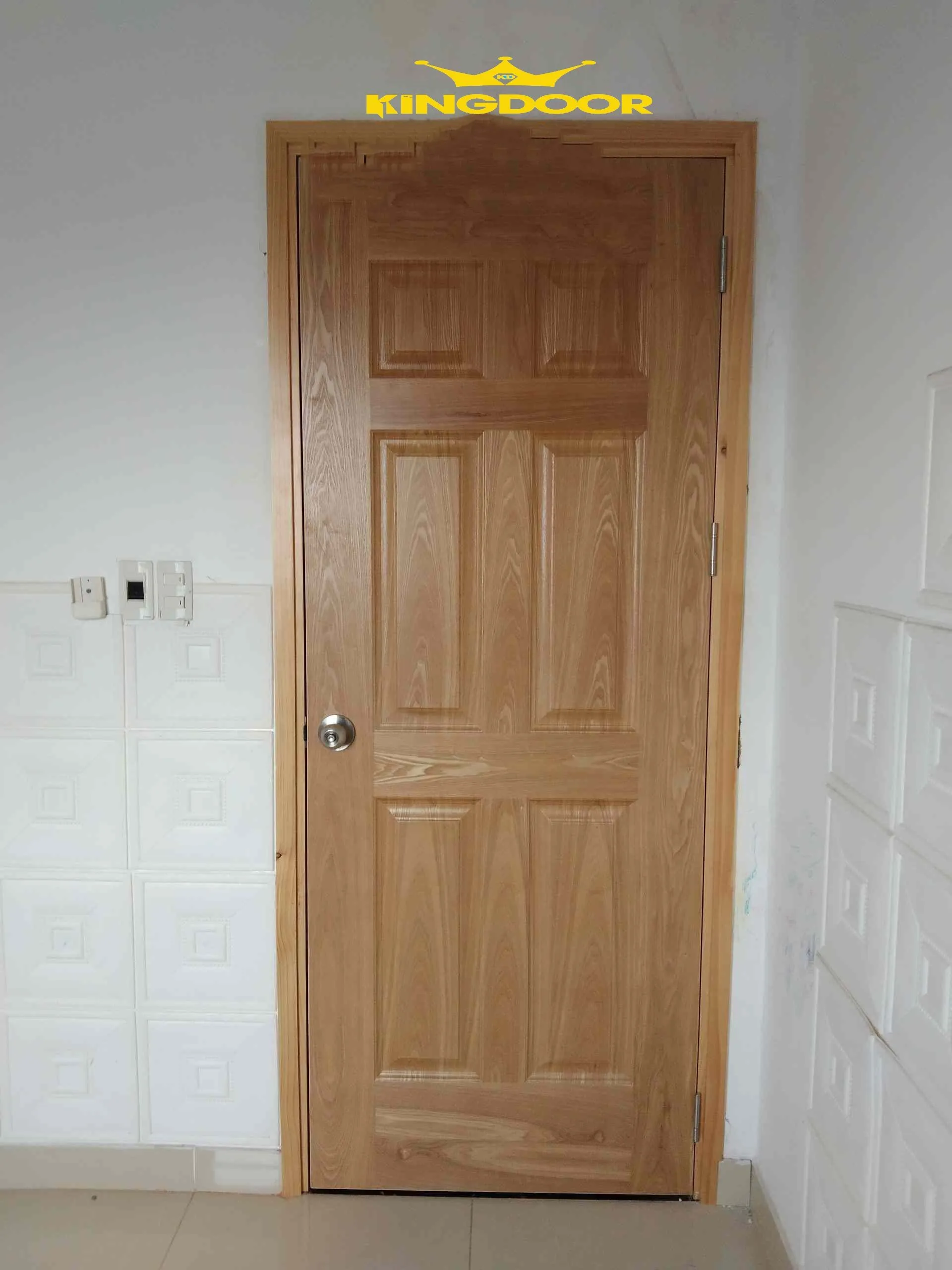 Mẫu cửa gỗ phòng ngủ giá rẻ