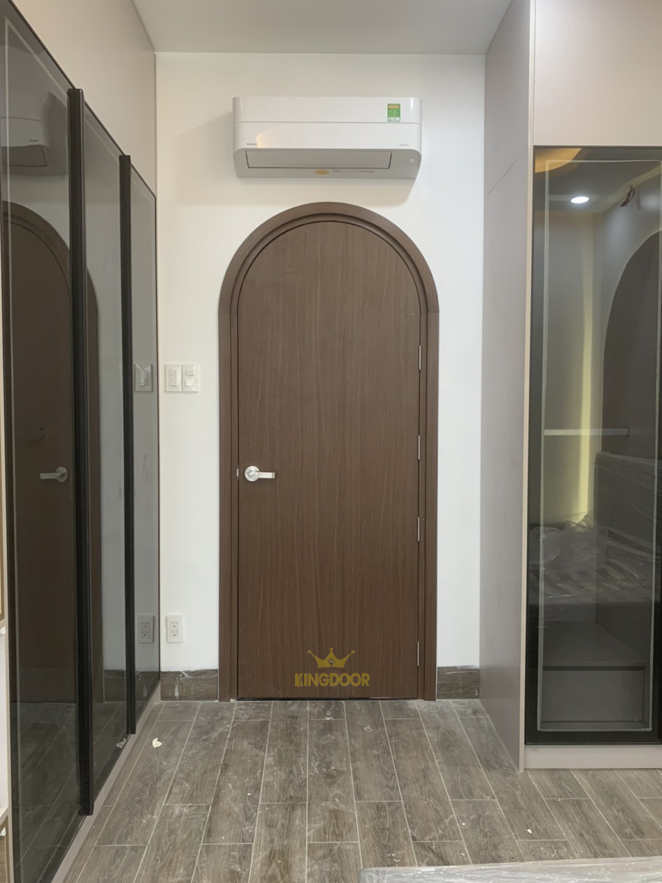 Cửa vòm composite tại Tây Ninh