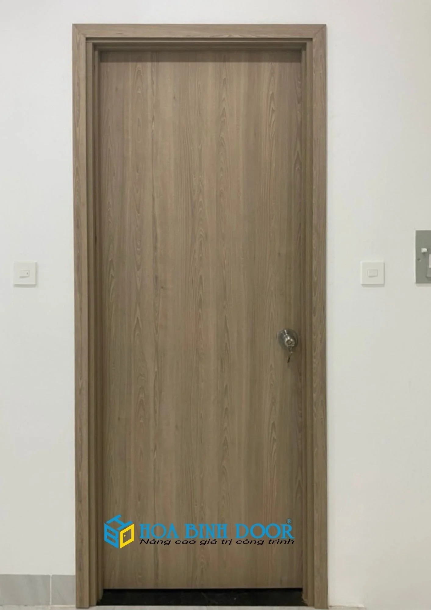 Nội, ngoại thất: Giá cửa gỗ công nghiệp phòng ngủ tại Lâm Đồng Z4977039469377_0d2bfd2bf06e69875433889faf14c4c6