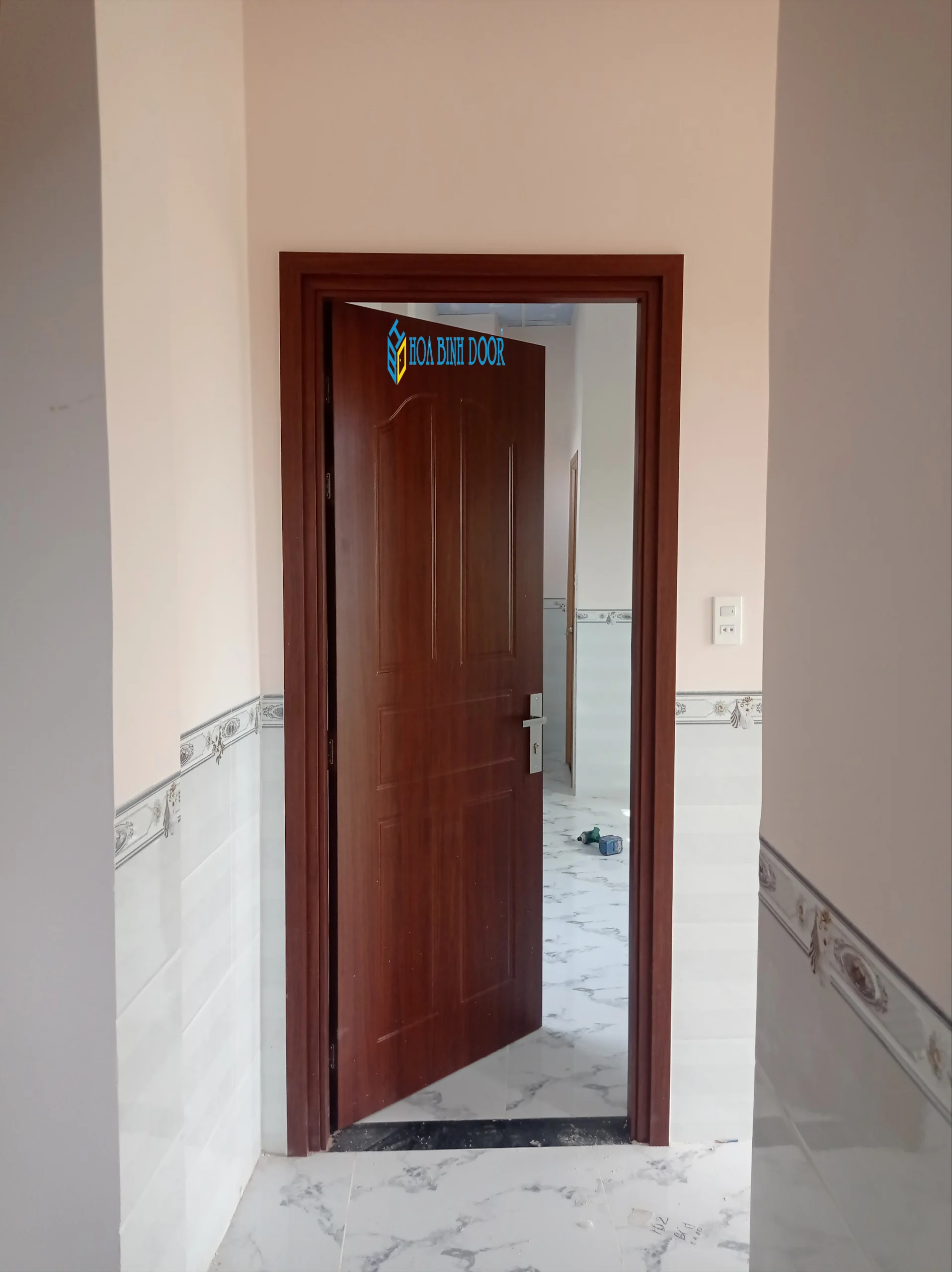 Mẫu cửa nhựa composite tại Hậu Giang