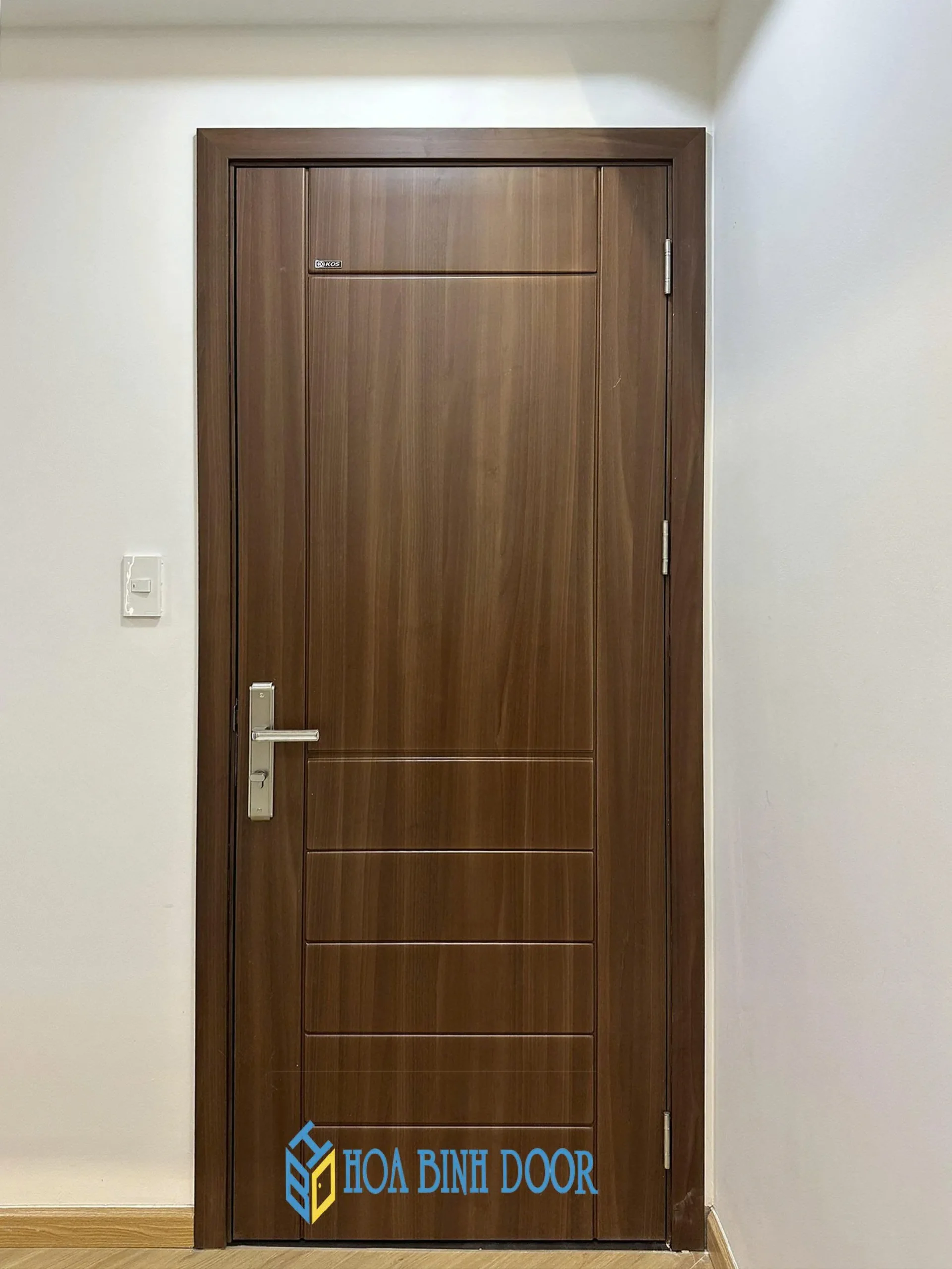 Lắp đặt cửa nhựa ABS Hàn Quốc thiết kế hiện đại cho căn hộ chung cư