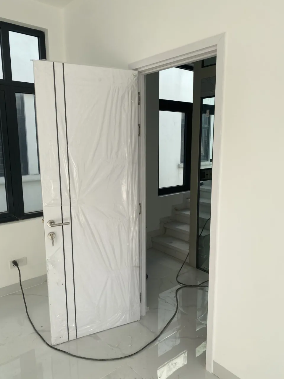 bộ cửa nhựa composite hoàn chỉnh lắp đặt tphcm hoabinhdoor