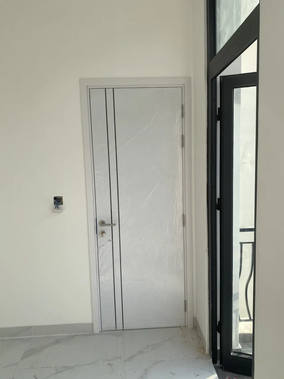 bộ cửa nhựa composite hoàn chỉnh lắp đặt tphcm